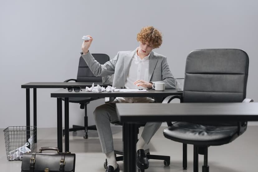 Kenapa Proposal Website Kamu Ditolak Terus? 5 Kesalahan Fatal yang Bikin Calon Klien Kabur (dan Cara Memperbaikinya)