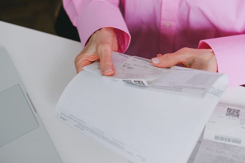 Cara Bikin Invoice yang Nggak Bikin Klien Telat Bayar: 7 Trik Psikologis yang Jarang Dipakai Freelancer