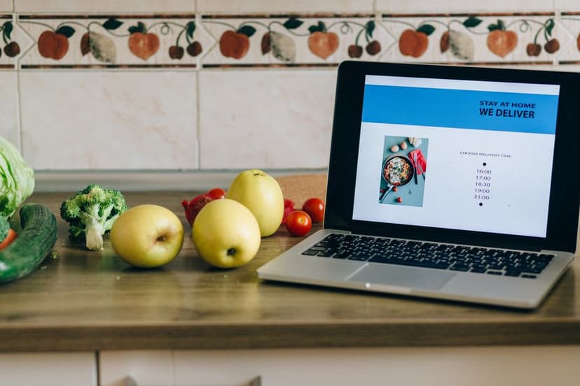 Cara Bikin Website Warung Makan dan Rumah Makan yang Bikin Order Delivery Nggak Pernah Sepi: Strategi Menu Digital, Promo, dan Sistem Pre-Order